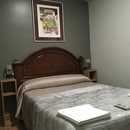 Pension La Redonda Logroño Buitenkant foto