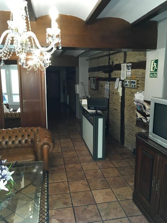 Pension La Redonda Logroño Buitenkant foto